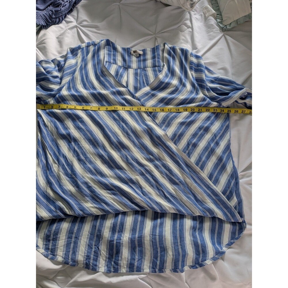 KUT From The Kloth Top Womens 2X Blue White Striped Blouse Cross Over Nautical - Picture 14 of 15